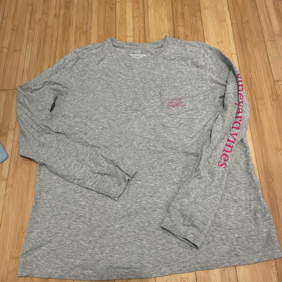 Gray Long Sleeve Shirt with Pink Whale Design - Picture 2 of 4